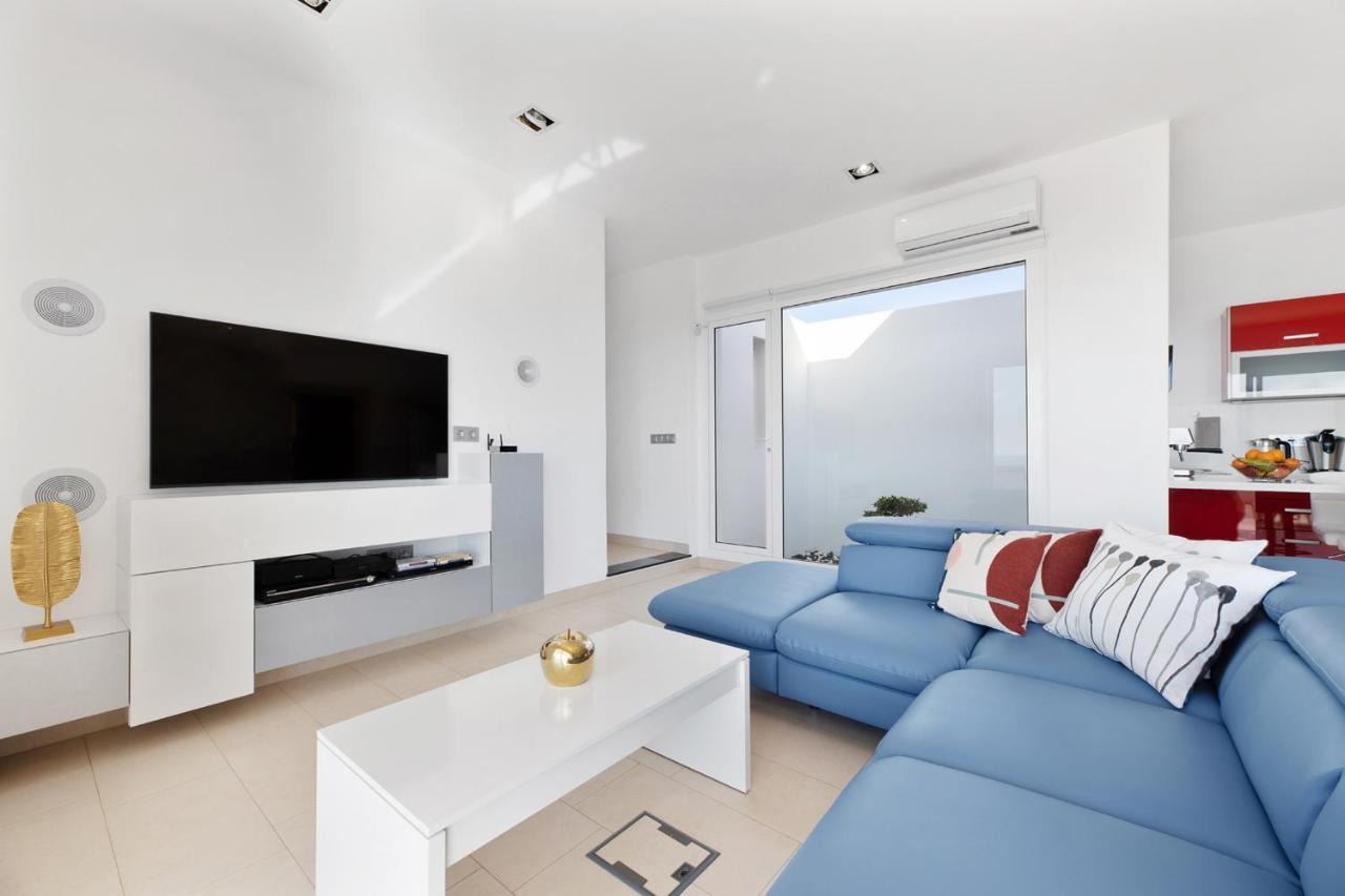 Suite Isabela Tias Luaran gambar
